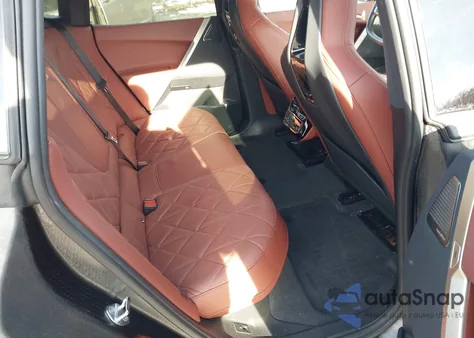 2023 BMW Ix M60 z USA, uszkodzony, nr VIN WB533CF02PCL97776